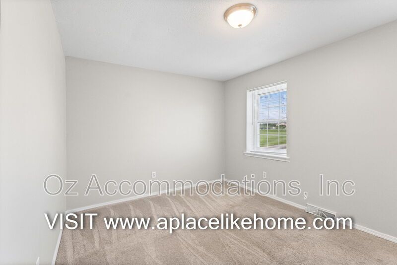 AVAILABLE NOW! 204 Bedford St. Gardner, KS 66030 property image