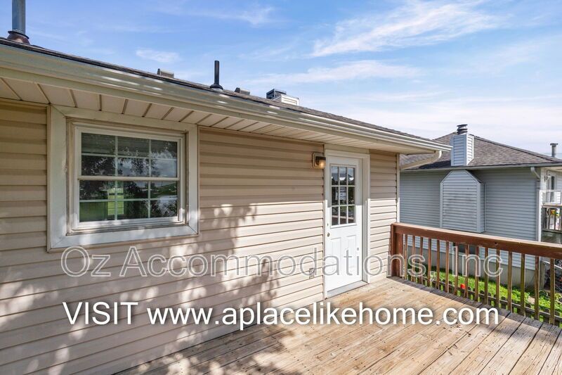 AVAILABLE NOW! 204 Bedford St. Gardner, KS 66030 property image