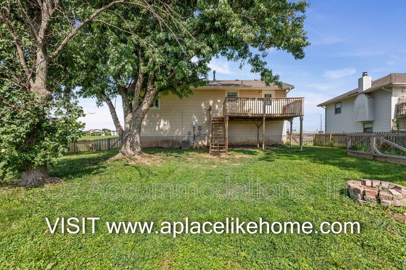 AVAILABLE NOW! 204 Bedford St. Gardner, KS 66030 property image