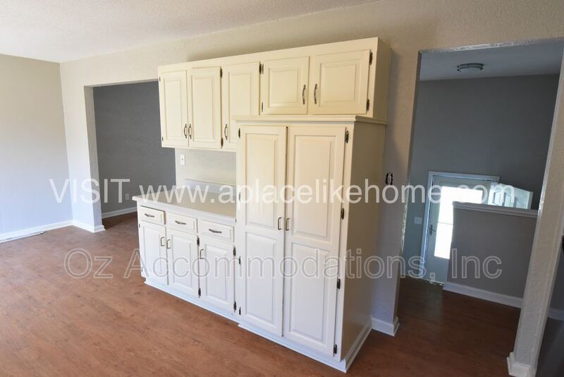 COMING SOON!! 1105 W Elm Ter Olathe, KS 66061 property image