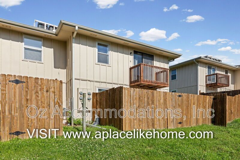 1428 NW 64th Terr, Kansas City, MO  64118 property image