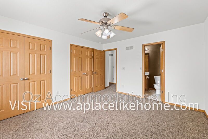 PRICE DROP!! 8626 N. Cleveland Ln. Kansas City 45156 property image