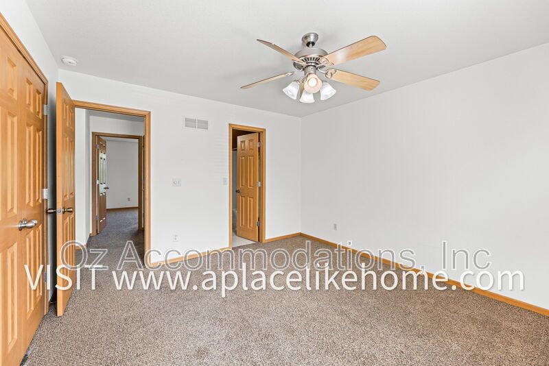 PRICE DROP!! 8626 N. Cleveland Ln. Kansas City 45156 property image