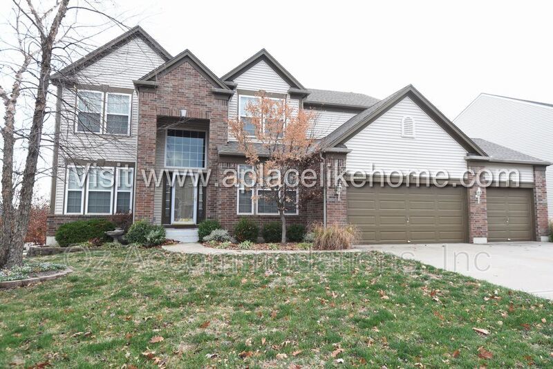 22413 W 113th Ter Olathe, KS 66061 property image