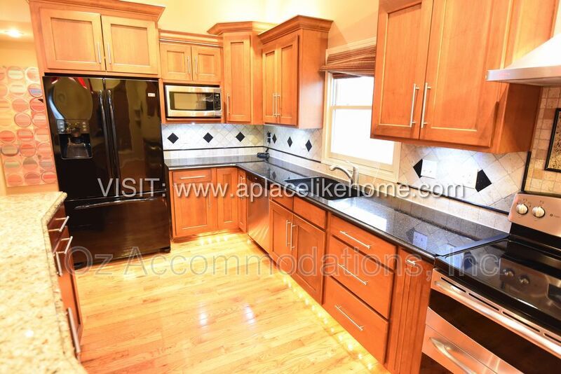 AVAILABLE NOW! 1140 SW Huntington Dr Blue Springs, MO 64015 property image