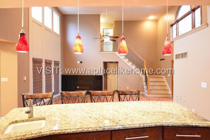 AVAILABLE NOW! 1140 SW Huntington Dr Blue Springs, MO 64015 property image