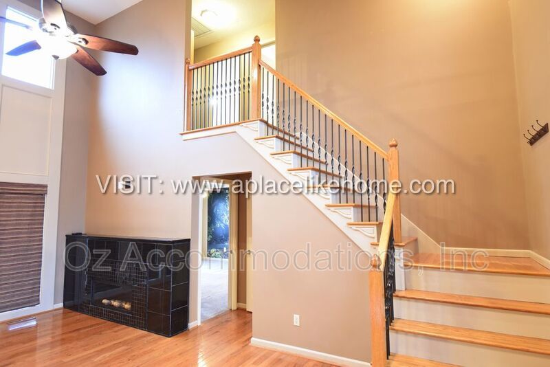 AVAILABLE NOW! 1140 SW Huntington Dr Blue Springs, MO 64015 property image