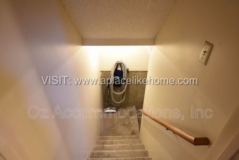 AVAILABLE NOW! 1140 SW Huntington Dr Blue Springs, MO 64015 property image