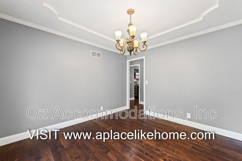 Spacious 4-Bedroom Home in Overland Park property image
