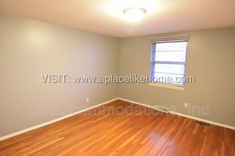 5311 NE Barnes Ave Kansas City, MO 64119 property image