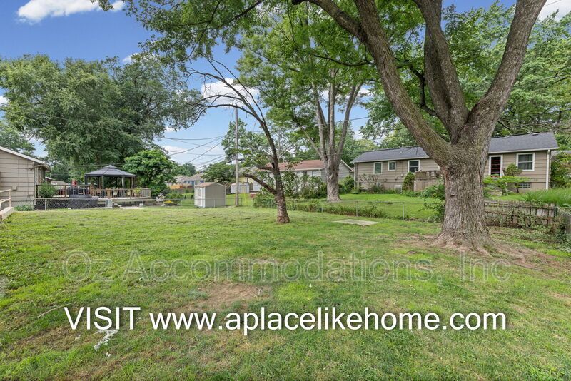 AVAILABLE NOW! 8810 Benson St. Overland Park. KS property image