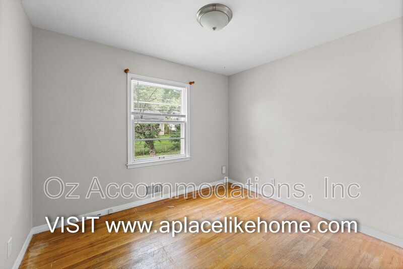 AVAILABLE NOW! 8810 Benson St. Overland Park. KS property image