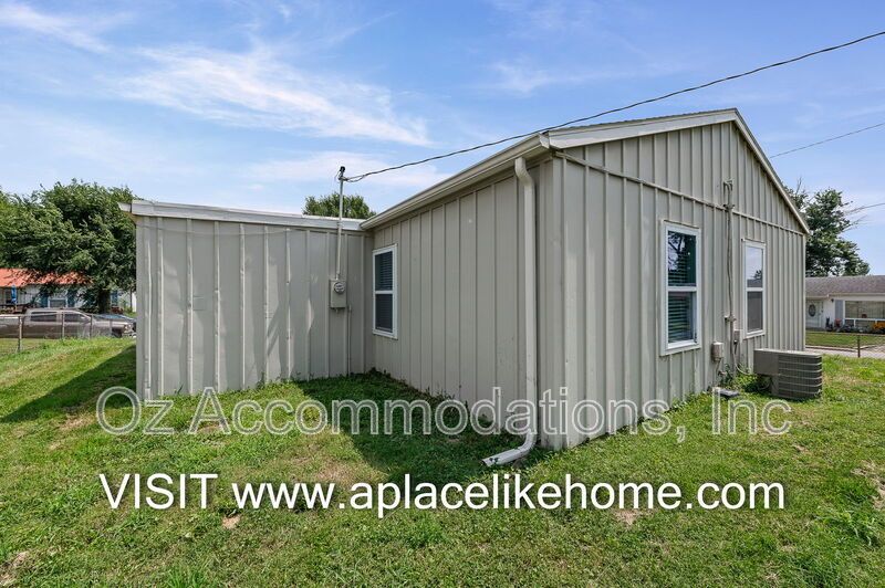3310 Iroquois Ln Saint Joseph MO property image