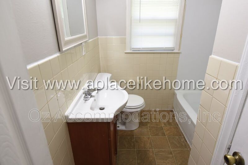 8918 E 74th St Raytown, MO 64133 property image