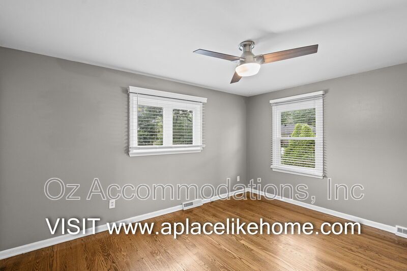 8870 Westbrooke Dr property image