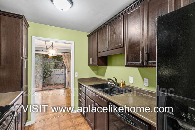 8870 Westbrooke Dr property image