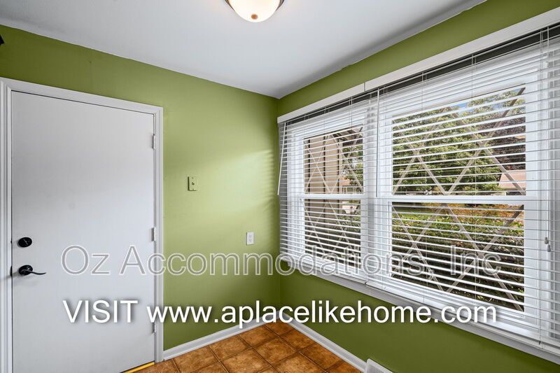 8870 Westbrooke Dr property image