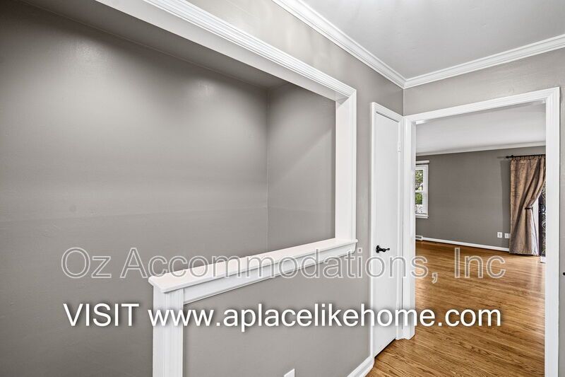 8870 Westbrooke Dr property image