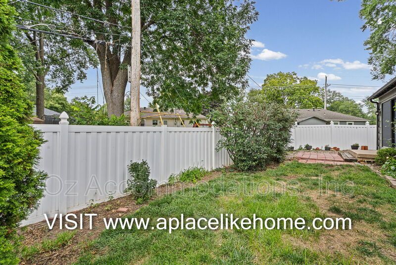 8870 Westbrooke Dr property image