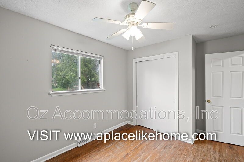 1606 N 63 Pl, Kansas City, KS 66102 property image