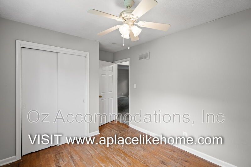 1606 N 63 Pl, Kansas City, KS 66102 property image