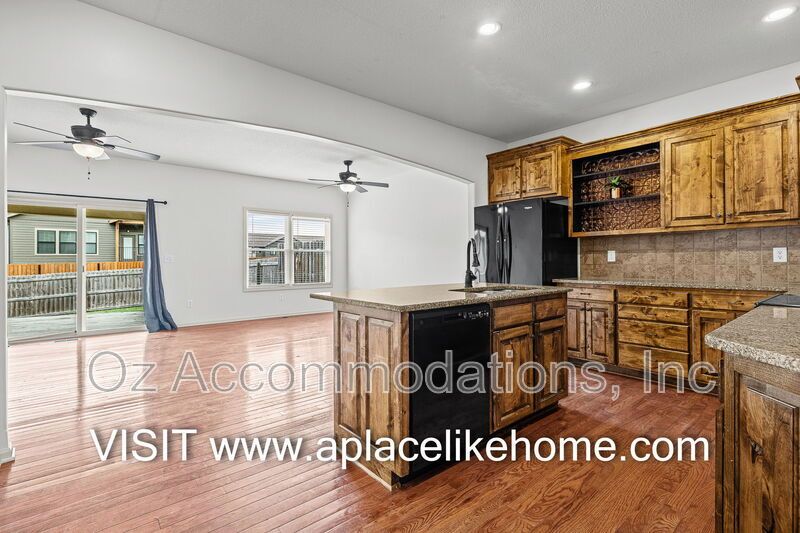 34076 W 90th Cir De Soto, KS 66018 property image