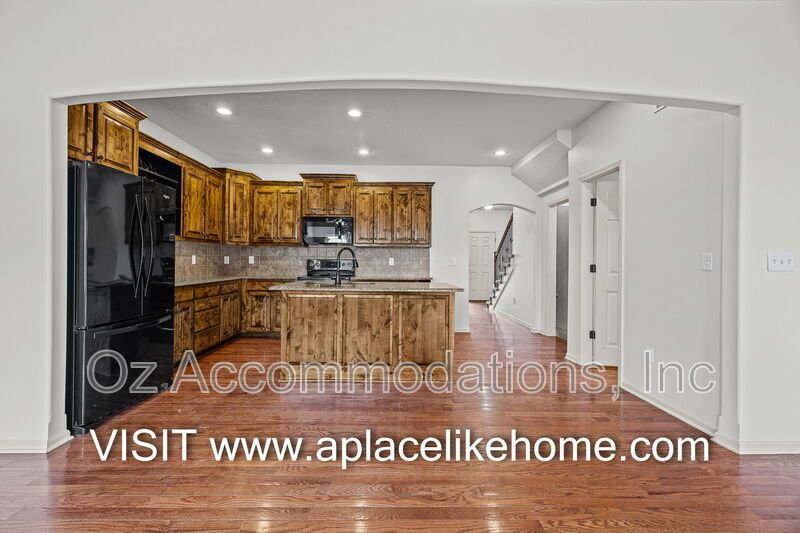 34076 W 90th Cir De Soto, KS 66018 property image