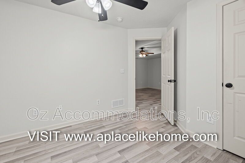 34076 W 90th Cir De Soto, KS 66018 property image
