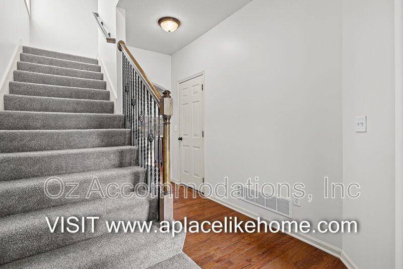34076 W 90th Cir De Soto, KS 66018 property image