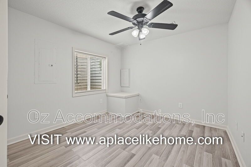 34076 W 90th Cir De Soto, KS 66018 property image