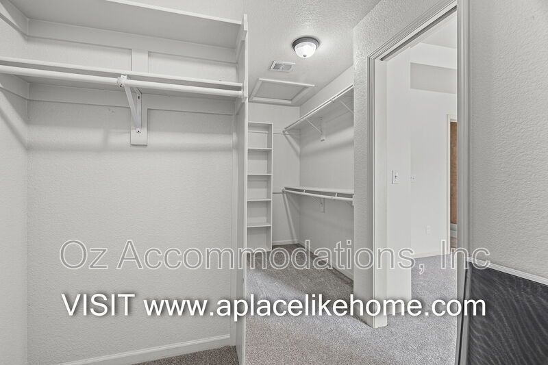 34076 W 90th Cir De Soto, KS 66018 property image