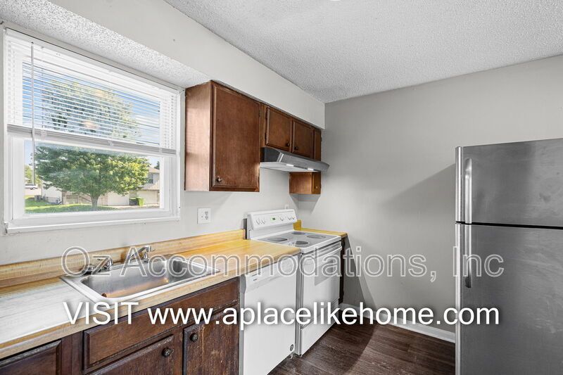 8201 Spring Valley Road 15B Belton, MO 64012 property image