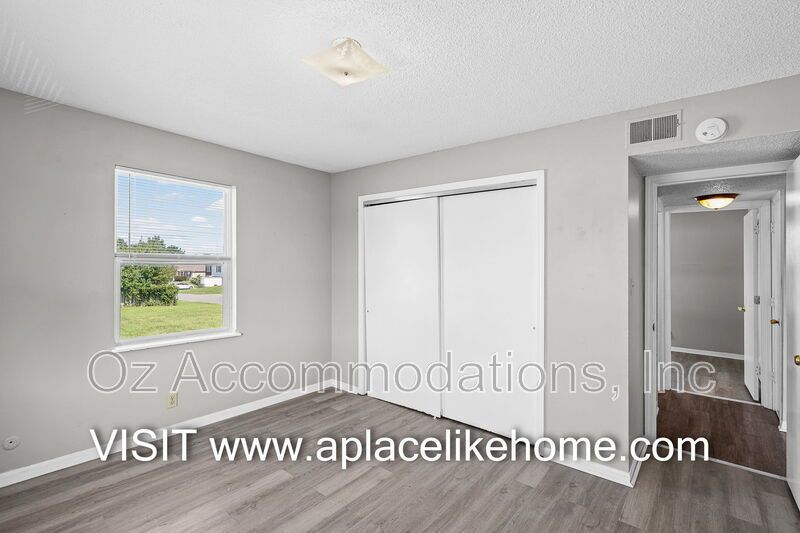 8201 Spring Valley Road 15B Belton, MO 64012 property image