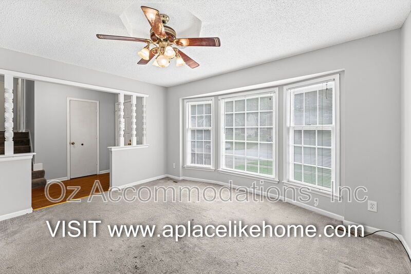 Available Now! 1013 E. Layton Dr. Olathe, KS property image