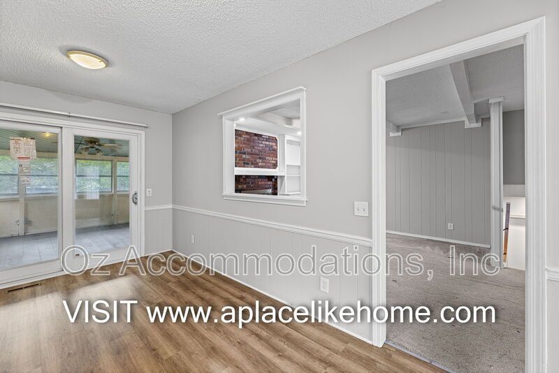 Available Now! 1013 E. Layton Dr. Olathe, KS property image