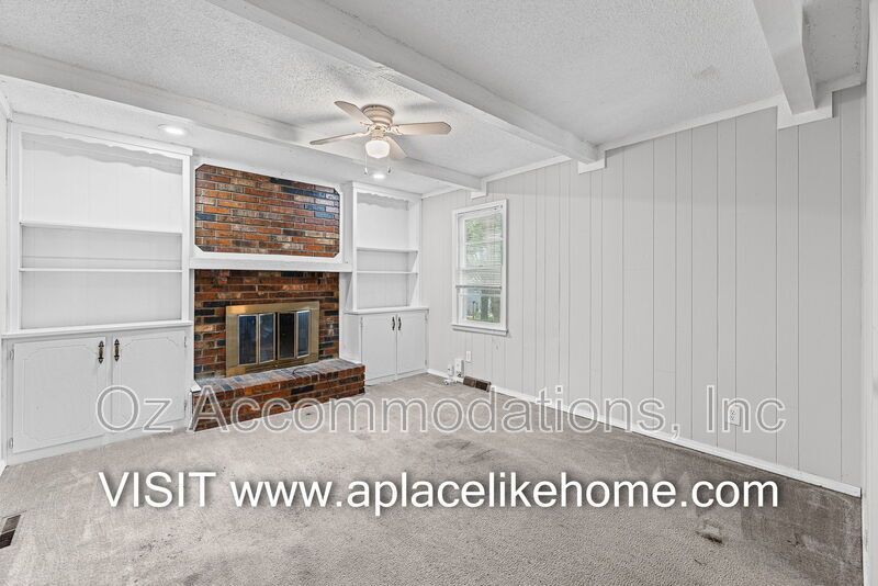 Available Now! 1013 E. Layton Dr. Olathe, KS property image