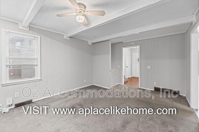 Available Now! 1013 E. Layton Dr. Olathe, KS property image