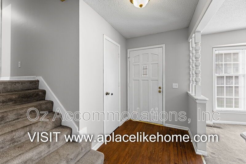 Available Now! 1013 E. Layton Dr. Olathe, KS property image