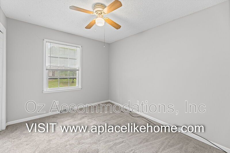 Available Now! 1013 E. Layton Dr. Olathe, KS property image