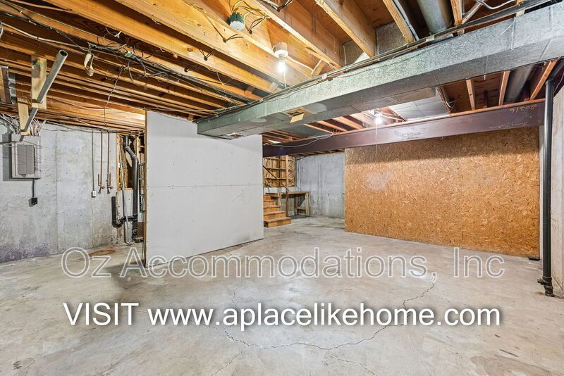 Available Now! 1013 E. Layton Dr. Olathe, KS property image