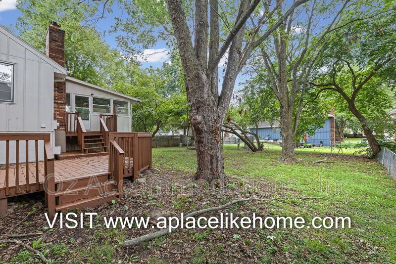 Available Now! 1013 E. Layton Dr. Olathe, KS property image