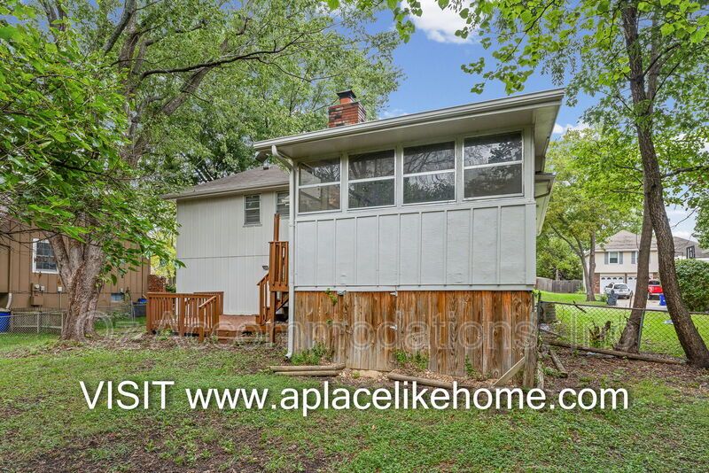 Available Now! 1013 E. Layton Dr. Olathe, KS property image
