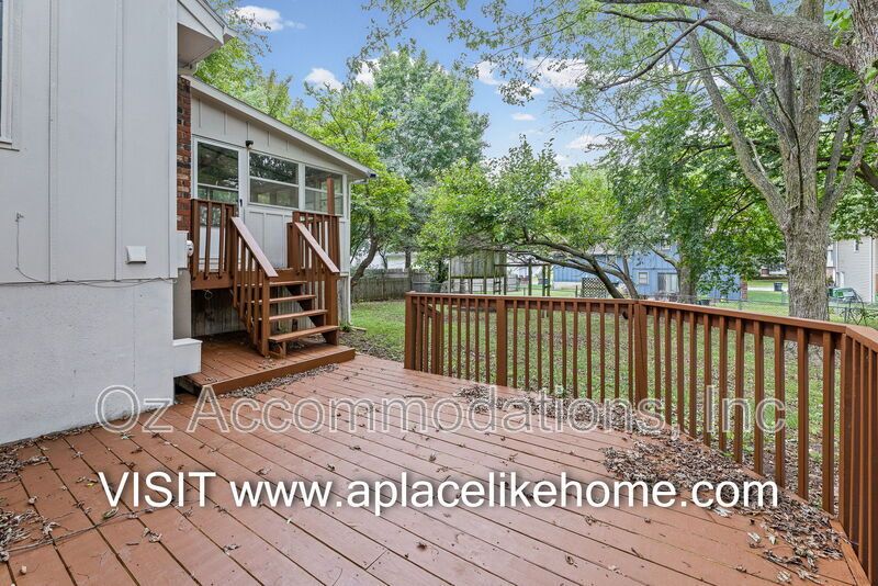 Available Now! 1013 E. Layton Dr. Olathe, KS property image
