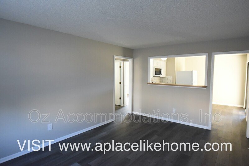 912 S Edgebrook St, Apt C, Olathe, KS 66061 property image