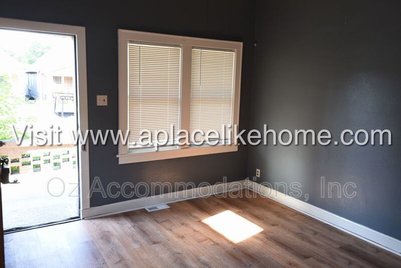 745 Pacific Ave, Kansas City, KS 66101 property image