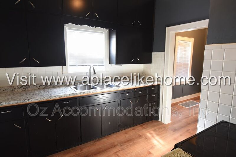 745 Pacific Ave, Kansas City, KS 66101 property image