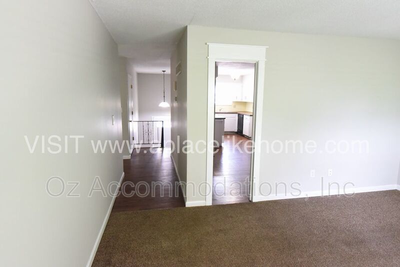 Charming 2-Bed Duplex with Split-Level Living in Overland Park! property image