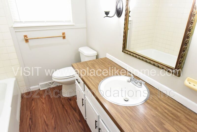 Charming 2-Bed Duplex with Split-Level Living in Overland Park! property image
