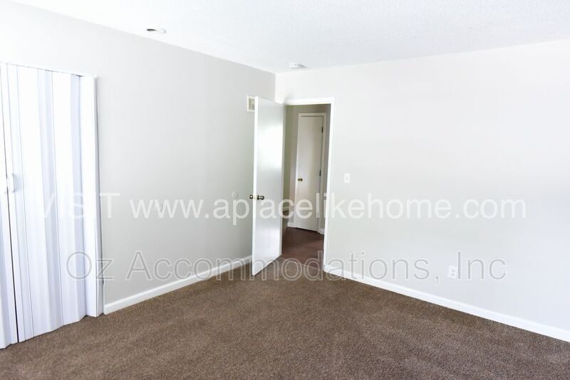 Charming 2-Bed Duplex with Split-Level Living in Overland Park! property image