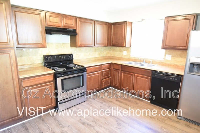 COMING SOON | 7800 E. 100th Ter. property image